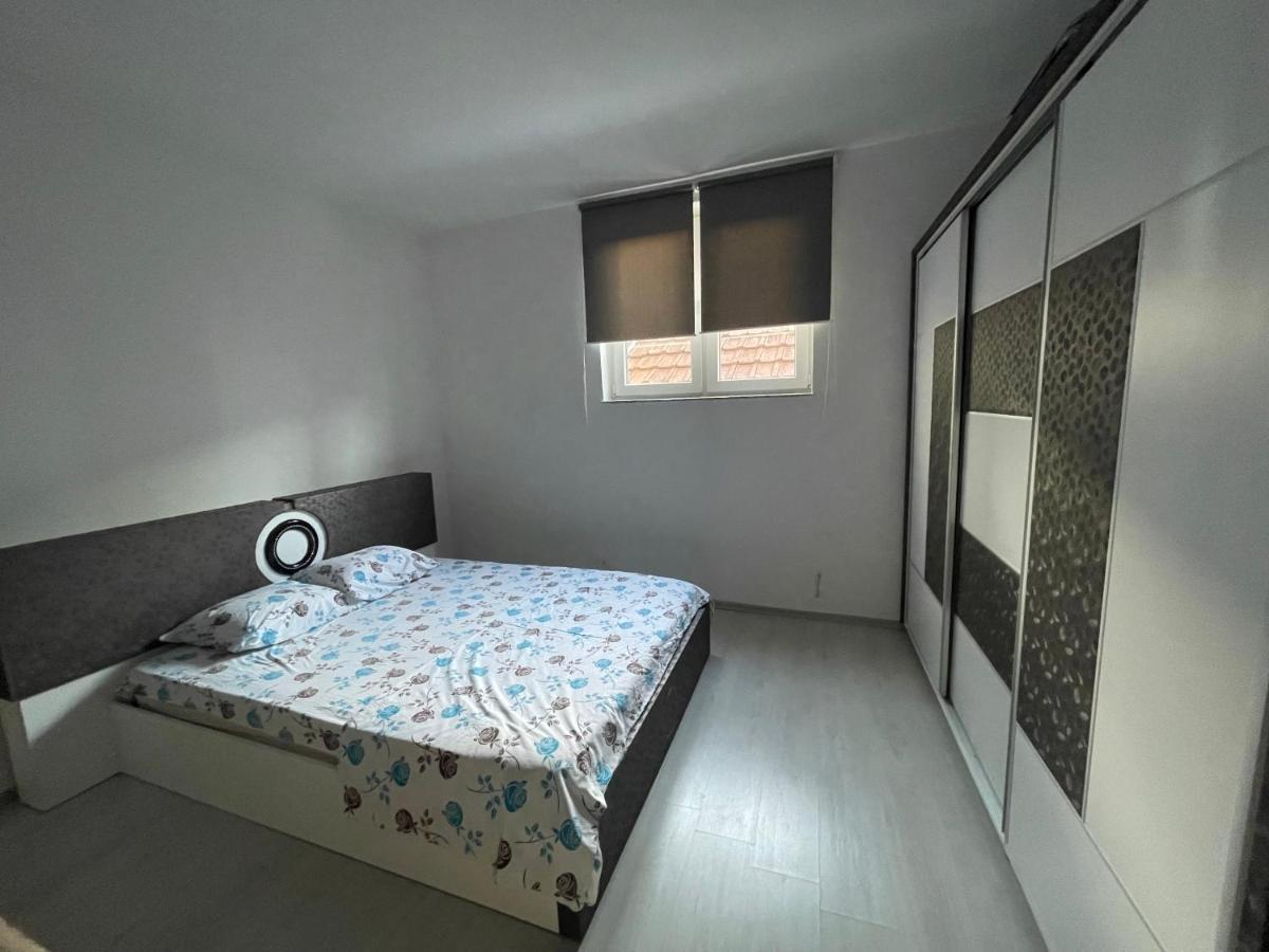 Got Prishtina Hostel Pristina Eksteriør bilde